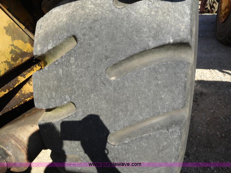 image for item A2385 1976 Caterpillar 613B paddle scraper