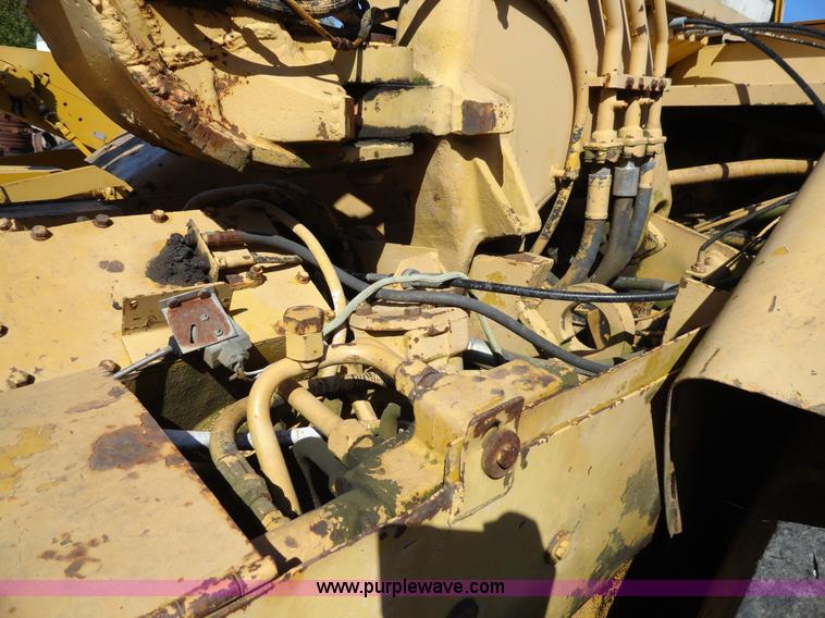 image for item A2385 1976 Caterpillar 613B paddle scraper