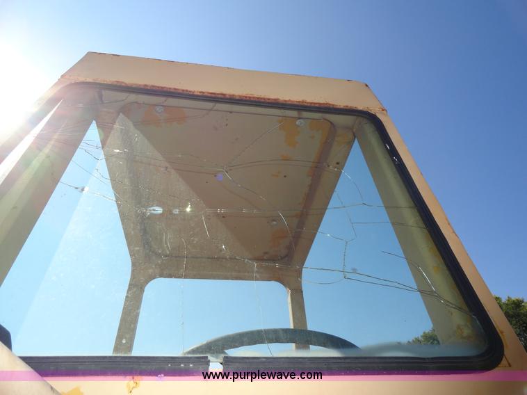 image for item A2385 1976 Caterpillar 613B paddle scraper