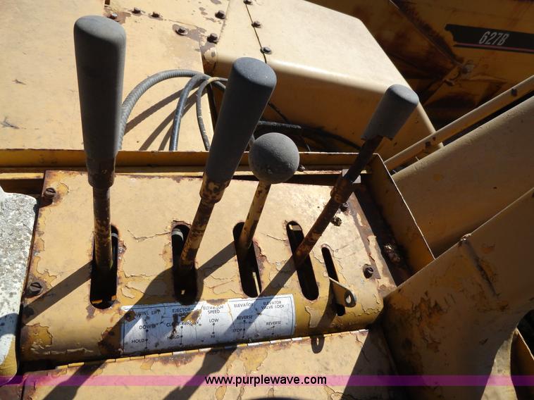 image for item A2385 1976 Caterpillar 613B paddle scraper