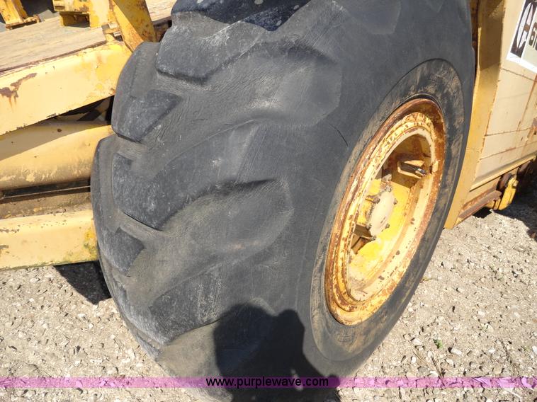 image for item A2385 1976 Caterpillar 613B paddle scraper