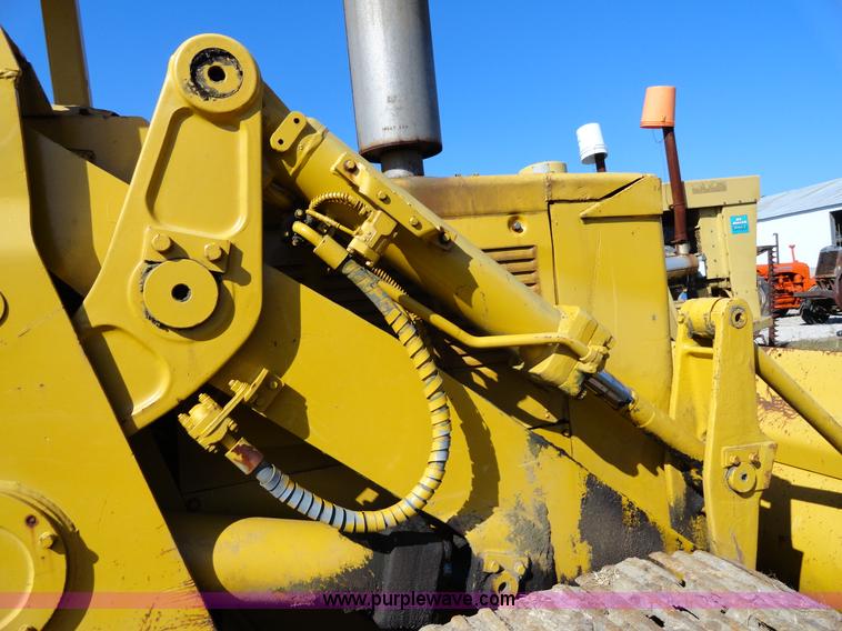 image for item A2423 1967 Caterpillar 955K track loader