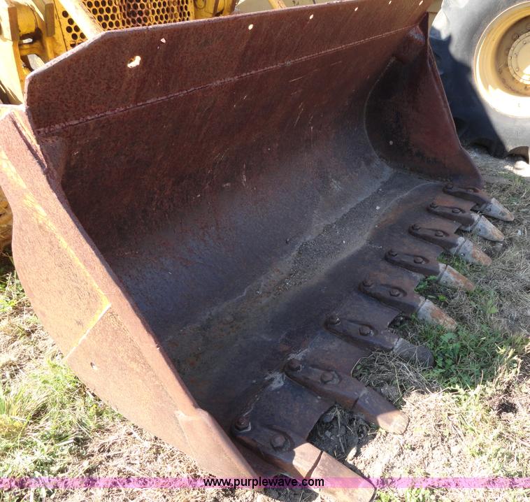 image for item A2423 1967 Caterpillar 955K track loader