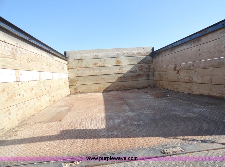 image for item A3241 1992 International 4600 4x2 dump truck