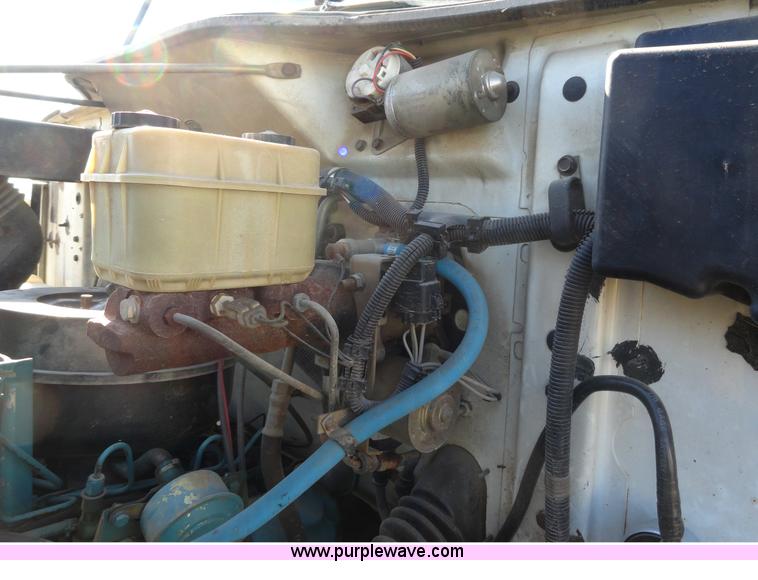 image for item A3241 1992 International 4600 4x2 dump truck