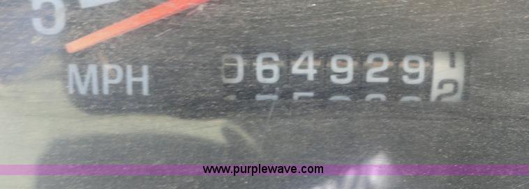 image for item A3255 1999 Sterling L8513 cement mixer truck