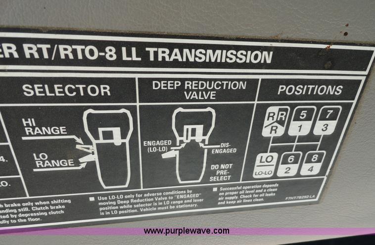 image for item A3255 1999 Sterling L8513 cement mixer truck