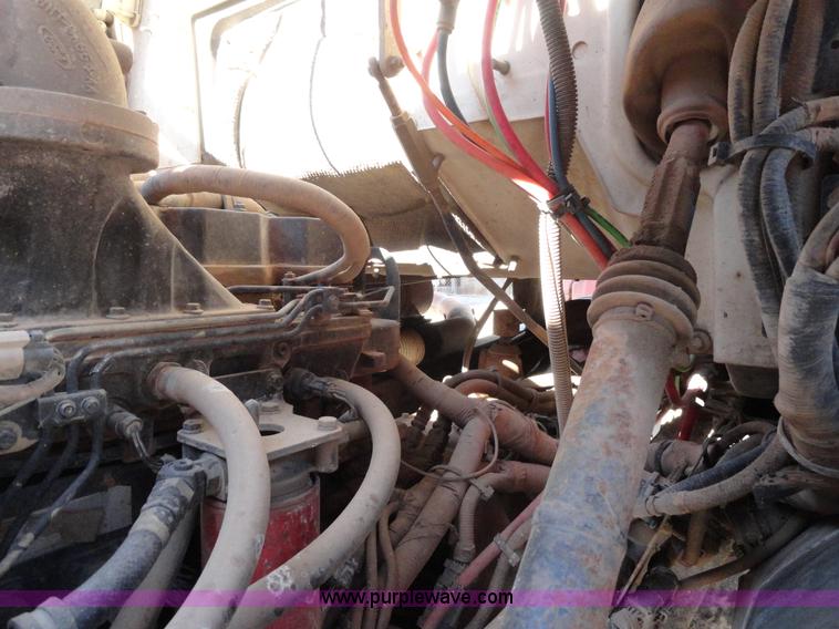 image for item A3255 1999 Sterling L8513 cement mixer truck