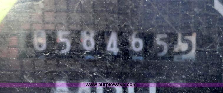 image for item A3256 1997 Ford F800 Super Duty truck