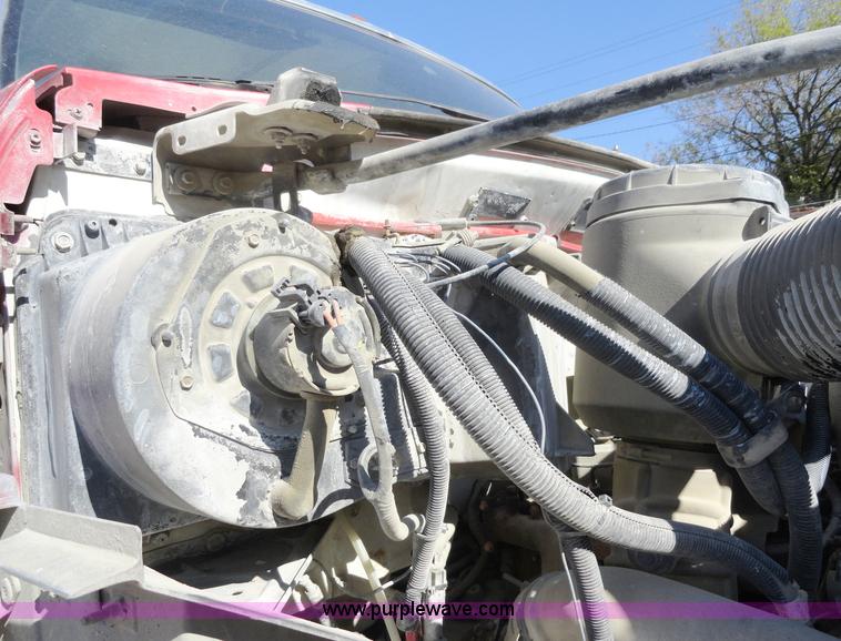 image for item A3256 1997 Ford F800 Super Duty truck