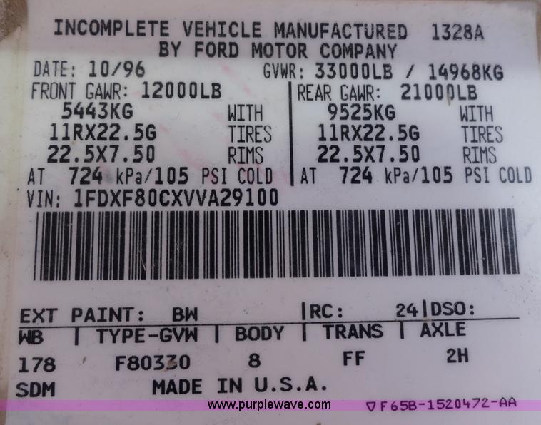 image for item A3256 1997 Ford F800 Super Duty truck