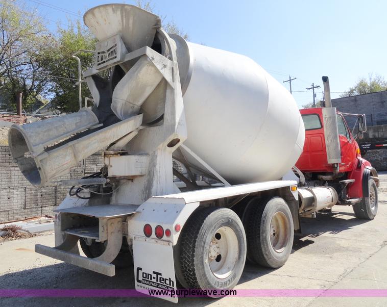 image for item A3257 1999 Sterling L8513 cement mixer truck