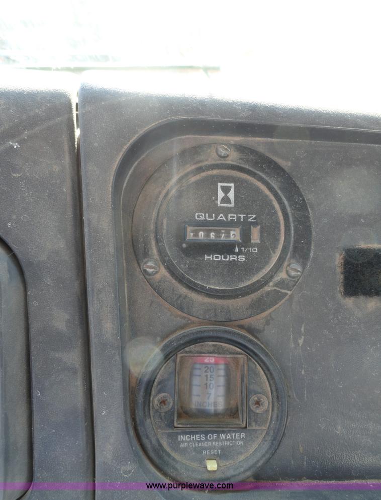 image for item A3257 1999 Sterling L8513 cement mixer truck