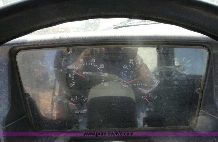 image for item A3257 1999 Sterling L8513 cement mixer truck