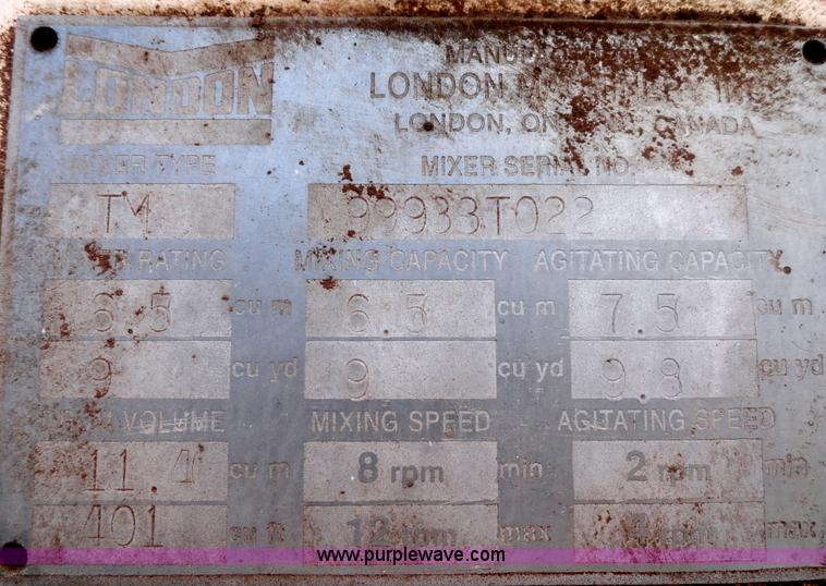 image for item A3257 1999 Sterling L8513 cement mixer truck