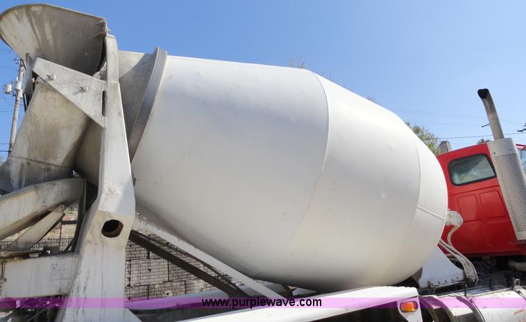 image for item A3257 1999 Sterling L8513 cement mixer truck