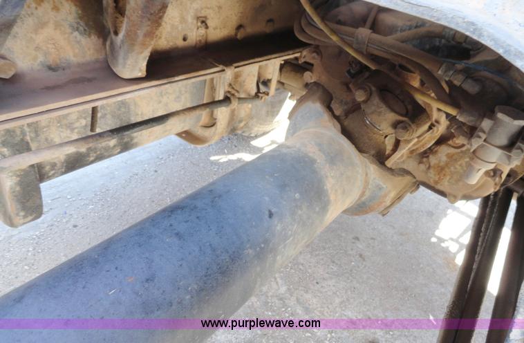 image for item A3257 1999 Sterling L8513 cement mixer truck