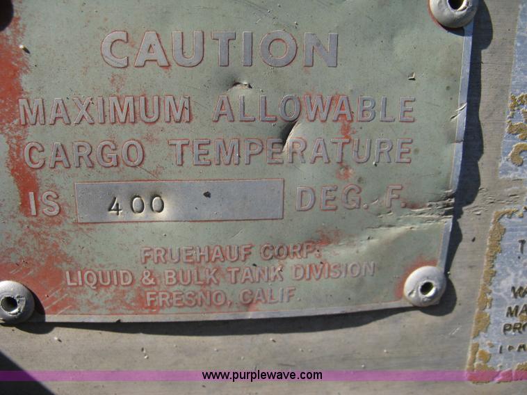 image for item A4397 1985 International F9370 water tanker semi truck