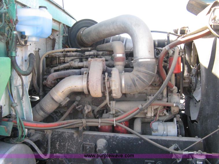 image for item A4397 1985 International F9370 water tanker semi truck