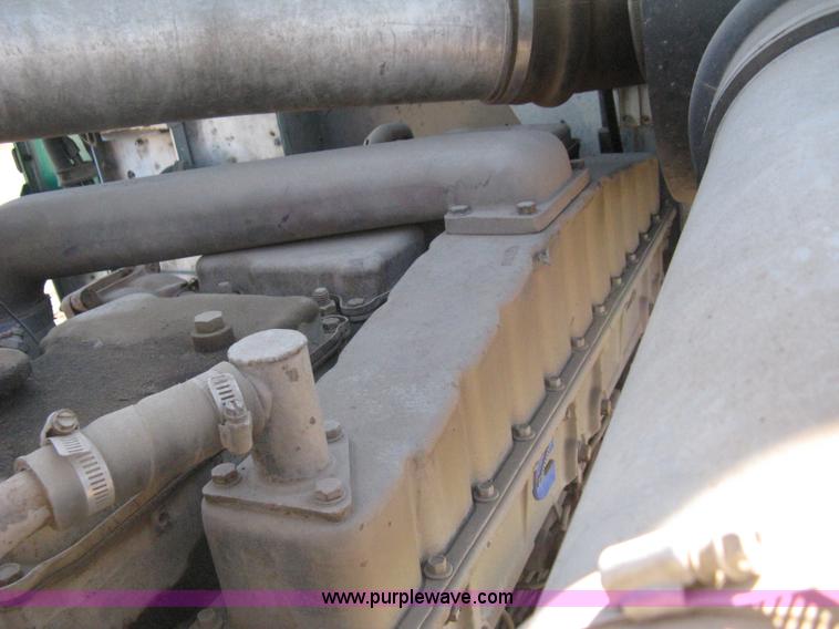 image for item A4397 1985 International F9370 water tanker semi truck