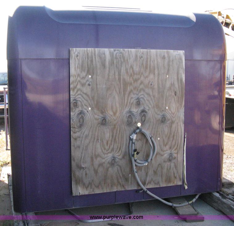 image for item A4398 Semi truck sleeper