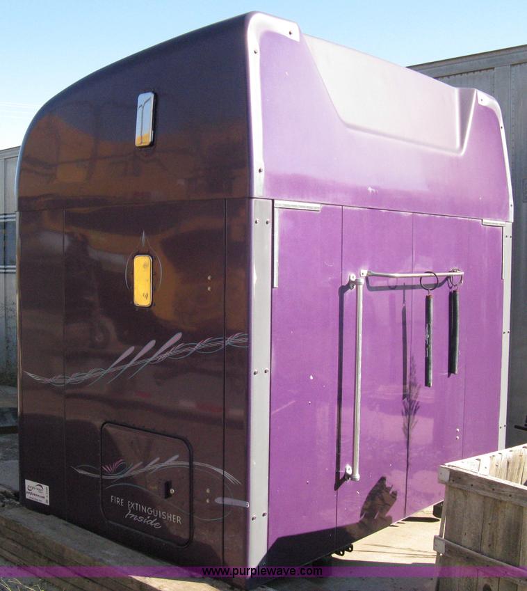 image for item A4398 Semi truck sleeper