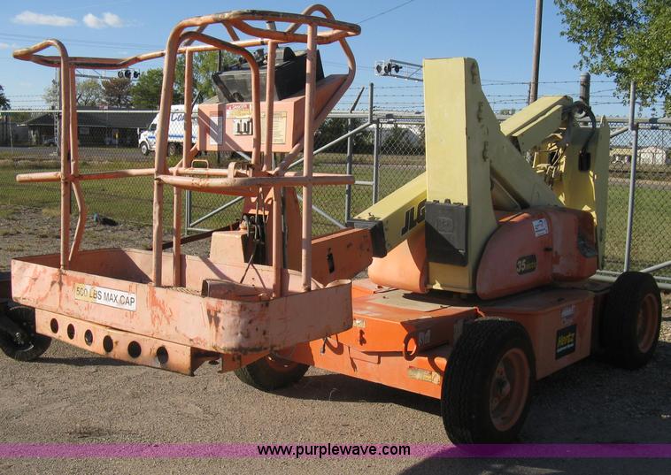 image for item A4400 1996 JLG 35E boom lift