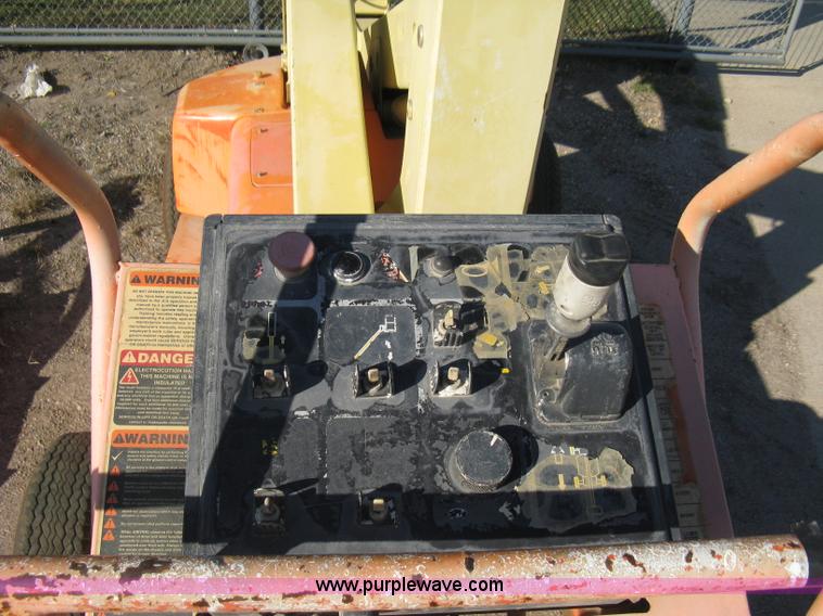 image for item A4400 1996 JLG 35E boom lift