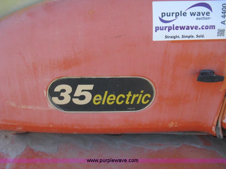 image for item A4400 1996 JLG 35E boom lift