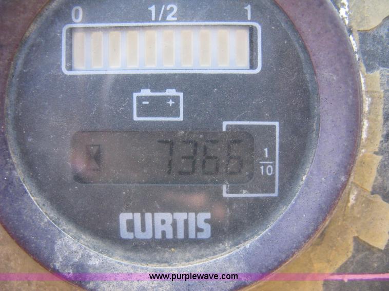 image for item A4400 1996 JLG 35E boom lift