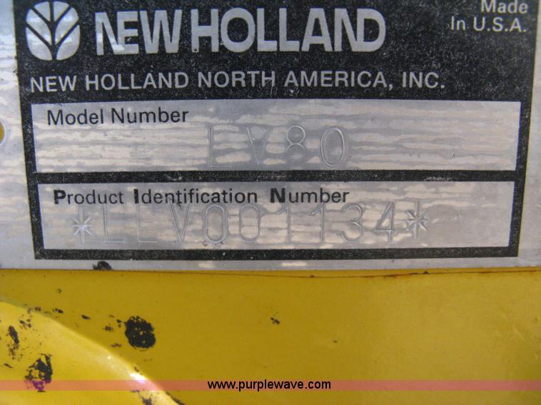 image for item A4406 2003 New Holland LV80 FWA loader tractor