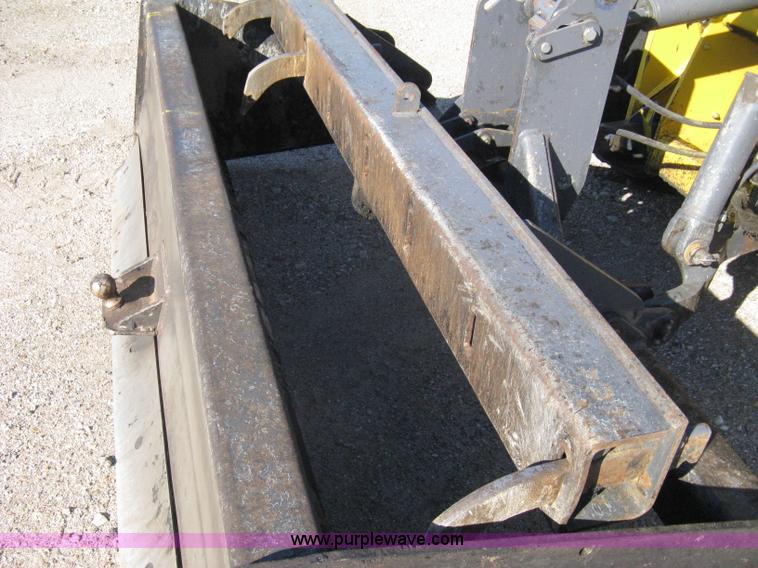 image for item A4406 2003 New Holland LV80 FWA loader tractor