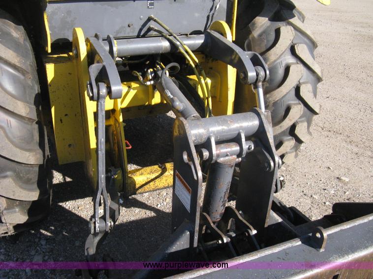 image for item A4406 2003 New Holland LV80 FWA loader tractor