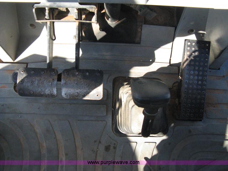 image for item A4407 1994 Caterpillar 416B backhoe
