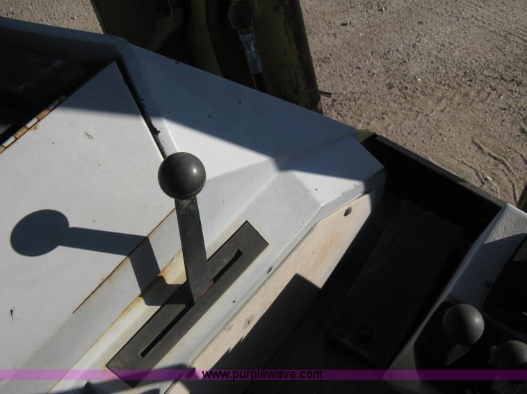 image for item A4407 1994 Caterpillar 416B backhoe