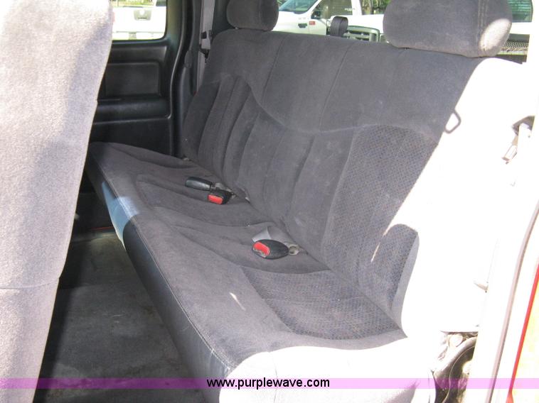 image for item A4410 2002 Chevrolet Silverado 1500 LS Z71 extended cab pickup truck