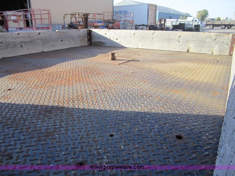 image for item A4419 1994 GMC Topkick Lo Pro flatbed truck