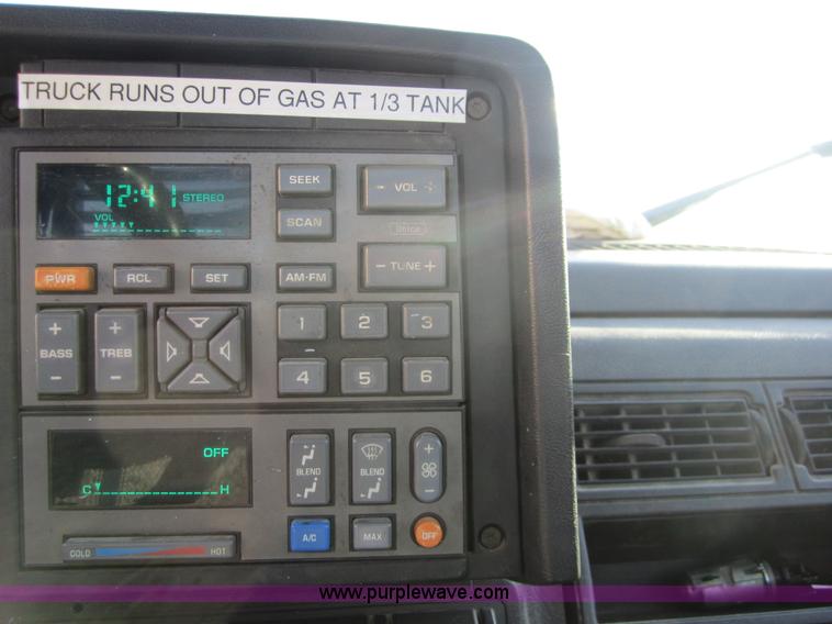 image for item A4419 1994 GMC Topkick Lo Pro flatbed truck