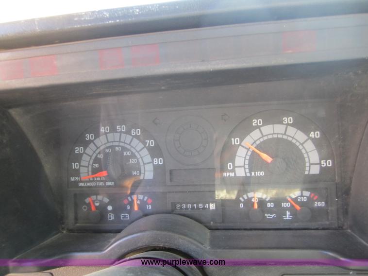 image for item A4419 1994 GMC Topkick Lo Pro flatbed truck