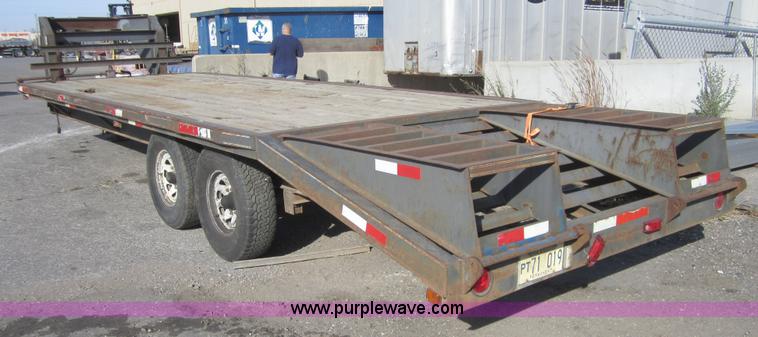 image for item A4421 1998 Elite tandem axle goose neck trailer