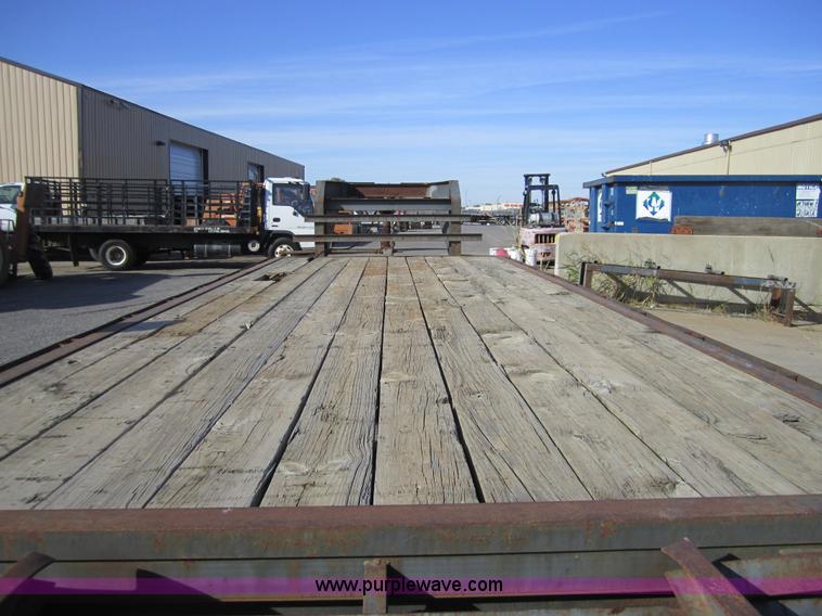 image for item A4421 1998 Elite tandem axle goose neck trailer