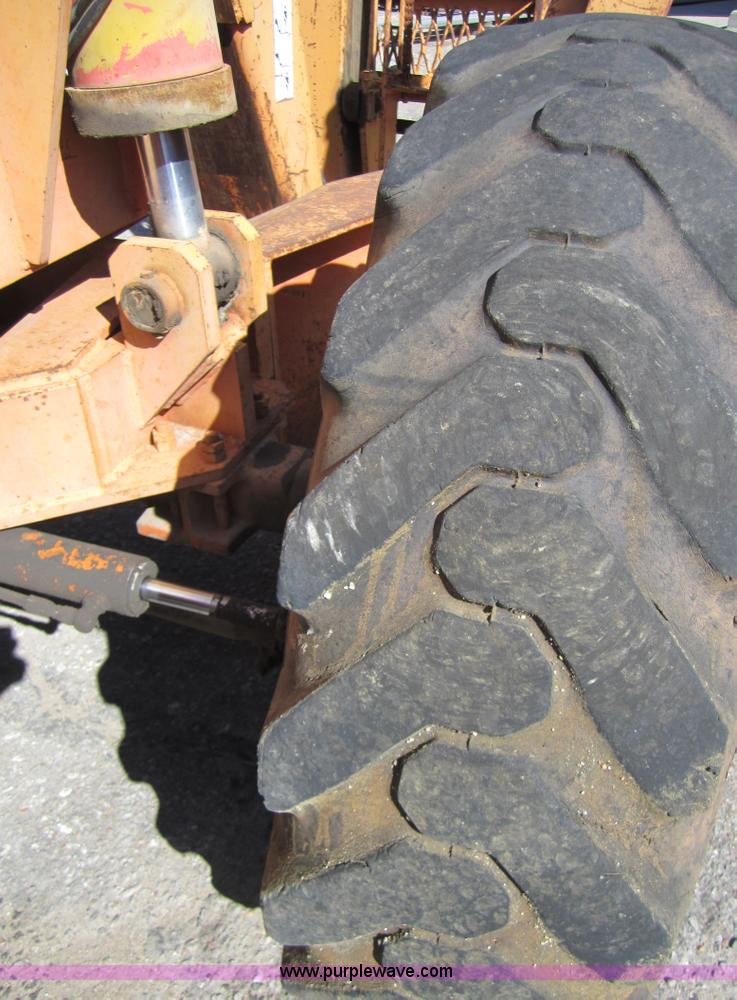 image for item A4425 Lull 844 TT-34 Highlander telehandler