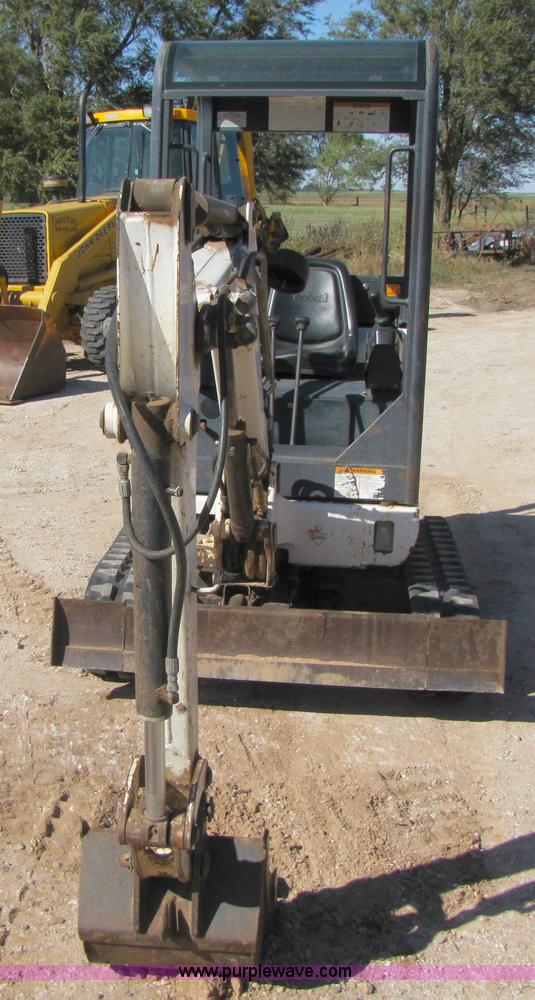 image for item A4622 2000 Bobcat 322 compact excavator