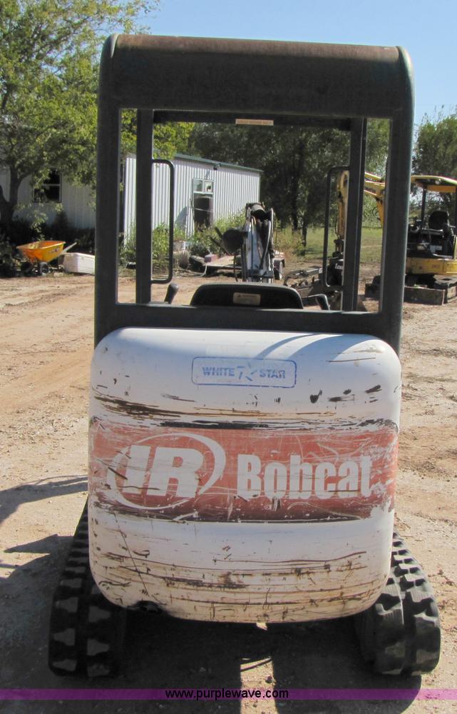 image for item A4622 2000 Bobcat 322 compact excavator