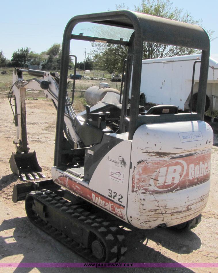 image for item A4622 2000 Bobcat 322 compact excavator
