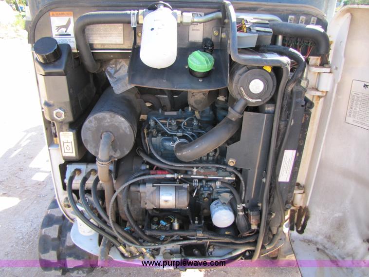 image for item A4622 2000 Bobcat 322 compact excavator