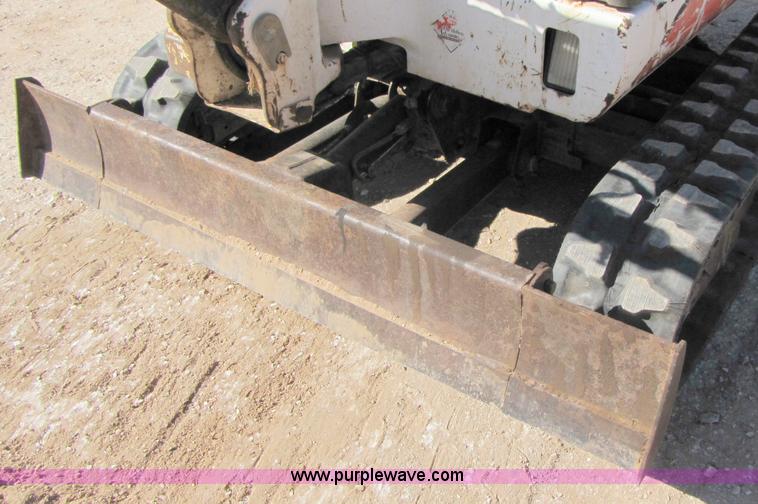 image for item A4622 2000 Bobcat 322 compact excavator