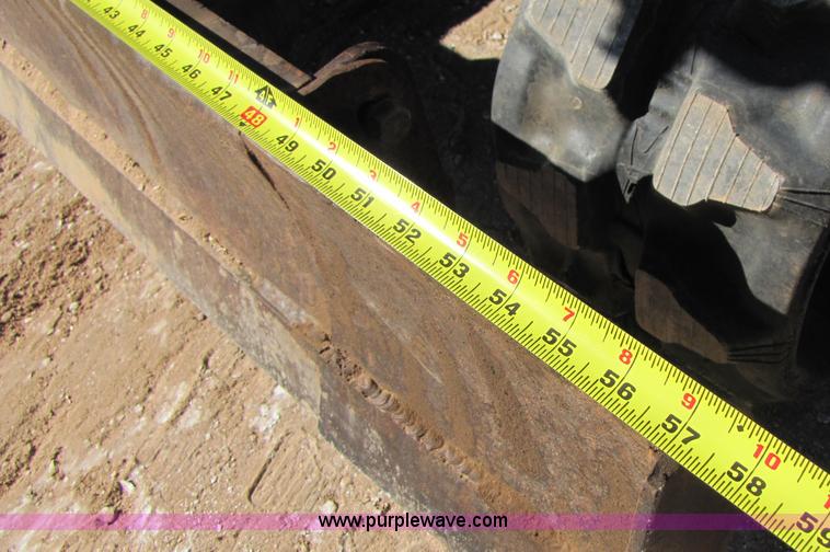 image for item A4622 2000 Bobcat 322 compact excavator