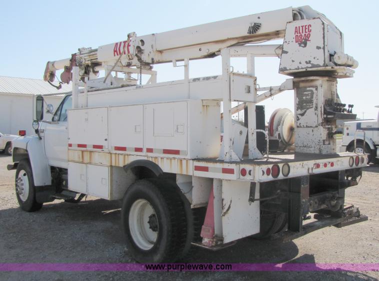 image for item A4623 1991 Ford F800 crane/digger truck