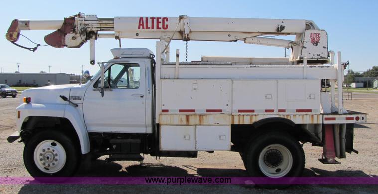 image for item A4623 1991 Ford F800 crane/digger truck